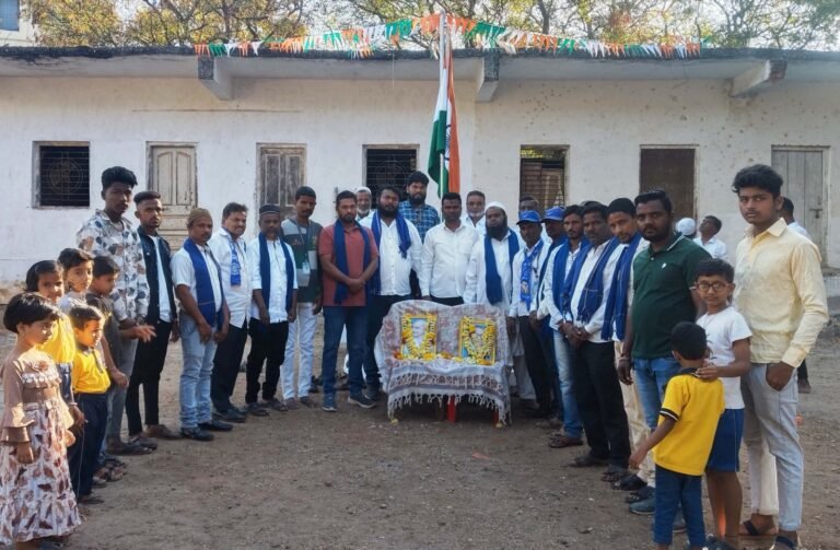 ಕರ್ನಾಟಕ ರಾಜ್ಯ ನದಾಫ್ ಪಿಂಜಾರ್ ಸಂಘದ ಶಹರ ಘಟಕದದಿಂದ 76ನೇ ಗಣರಾಜ್ಯೋತ್ಸವ ಧ್ವಜಾರೋಹಣ