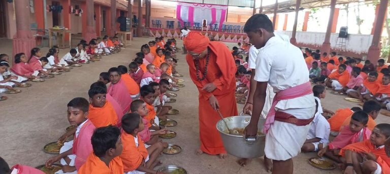 ಹೂವಿನ ಶಿಗ್ಲಿ ಮಠದಲ್ಲಿ ಸಂಕ್ರಾಂತಿ ಸಂಭ್ರಮ