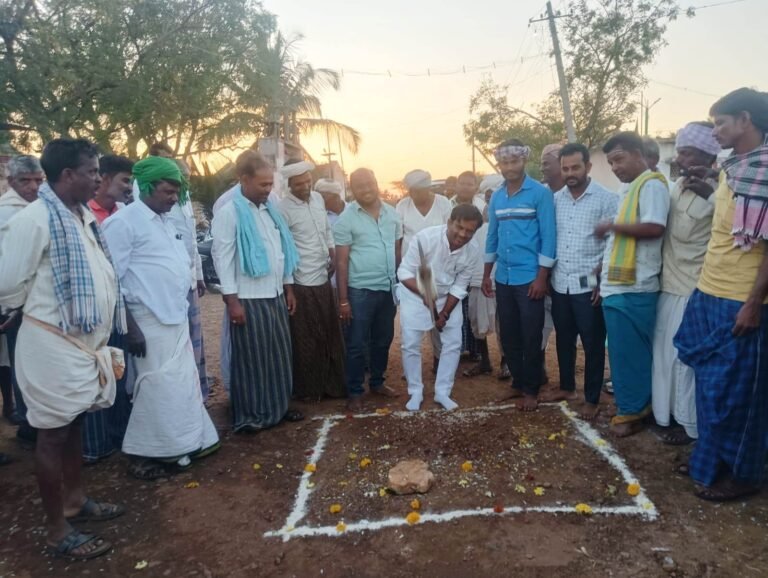 ಸಿಸಿ ರಸ್ತೆ ಕಾಮಗಾರಿಗೆ ಚಾಲನೆ ನೀಡಿದ ಶಾಸಕ ಡಾ. ಚಂದ್ರು ಲಮಾಣಿ