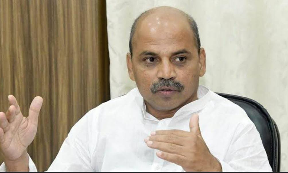 ನಟಿ ರನ್ಯಾ ರಾವ್ ಗೋಲ್ಡ್ ಕೇಸ್ ನಲ್ಲಿ ಕೇಂದ್ರ ಸಚಿವರು ಭಾಗಿ? – ಶರಣಪ್ರಕಾಶ್ ಪಾಟೀಲ್ ಸ್ಪೋಟಕ ಹೇಳಿಕೆ!