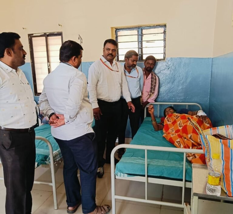 ಗಾಯಾಳುವಿನ ಆರೋಗ್ಯ ವಿಚಾರಿಸಿದ ಅಧಿಕಾರಿಗಳು