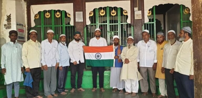 ಆಪರೇಷನ್ ಸಿಂಧೂರ: ಭಾರತ ಸೈನಿಕರಿಗೆ ಅಭಿನಂದನೆ ತಿಳಿಸಿದ ಗದಗದ ಮುಸ್ಲಿಂ ಬಾಂಧವರು!