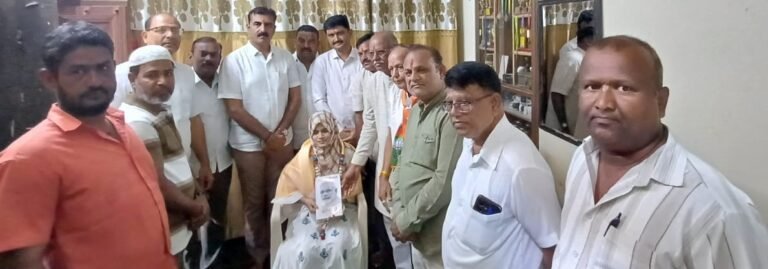 ಸಾಧಕ ವಿದ್ಯಾರ್ಥಿನಿಗೆ ಸನ್ಮಾನ