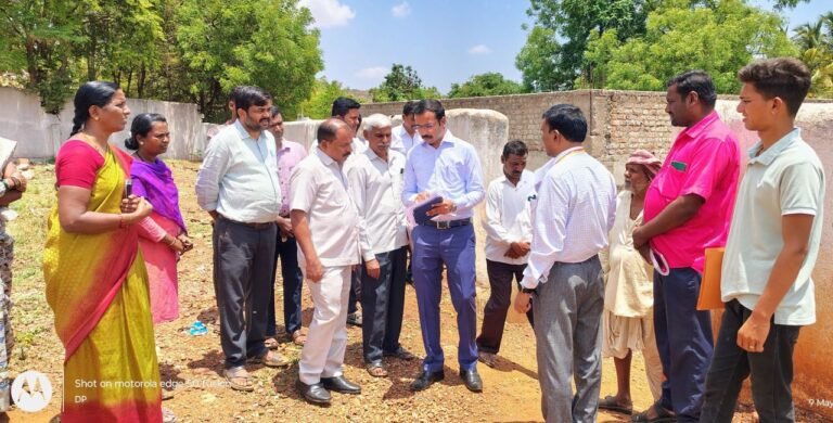 ಗ್ರಾಮೀಣ ವಿ.ವಿ ಗೋಶಾಲೆ ಕಾಮಗಾರಿ ಪರಿಶೀಲನೆ