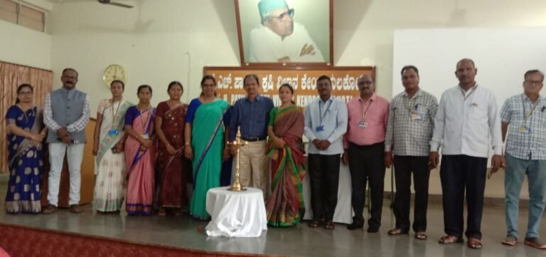 ಶತಕ ವೀರರ ಮಹಾ ಸಾಧನಾ ಸಮಾವೇಶ