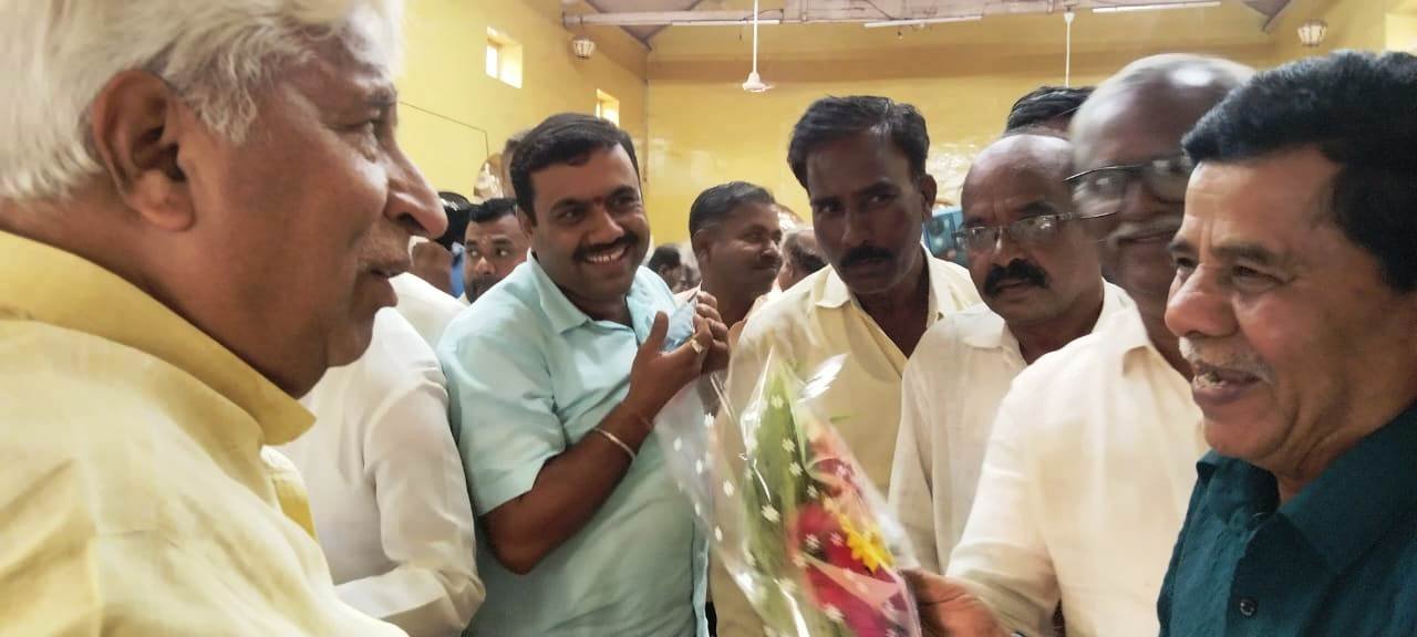 ಗದಗ ಸಾರಿಗೆ ಘಟಕ ನವೀಕರಿಸಲು ಮನವಿ