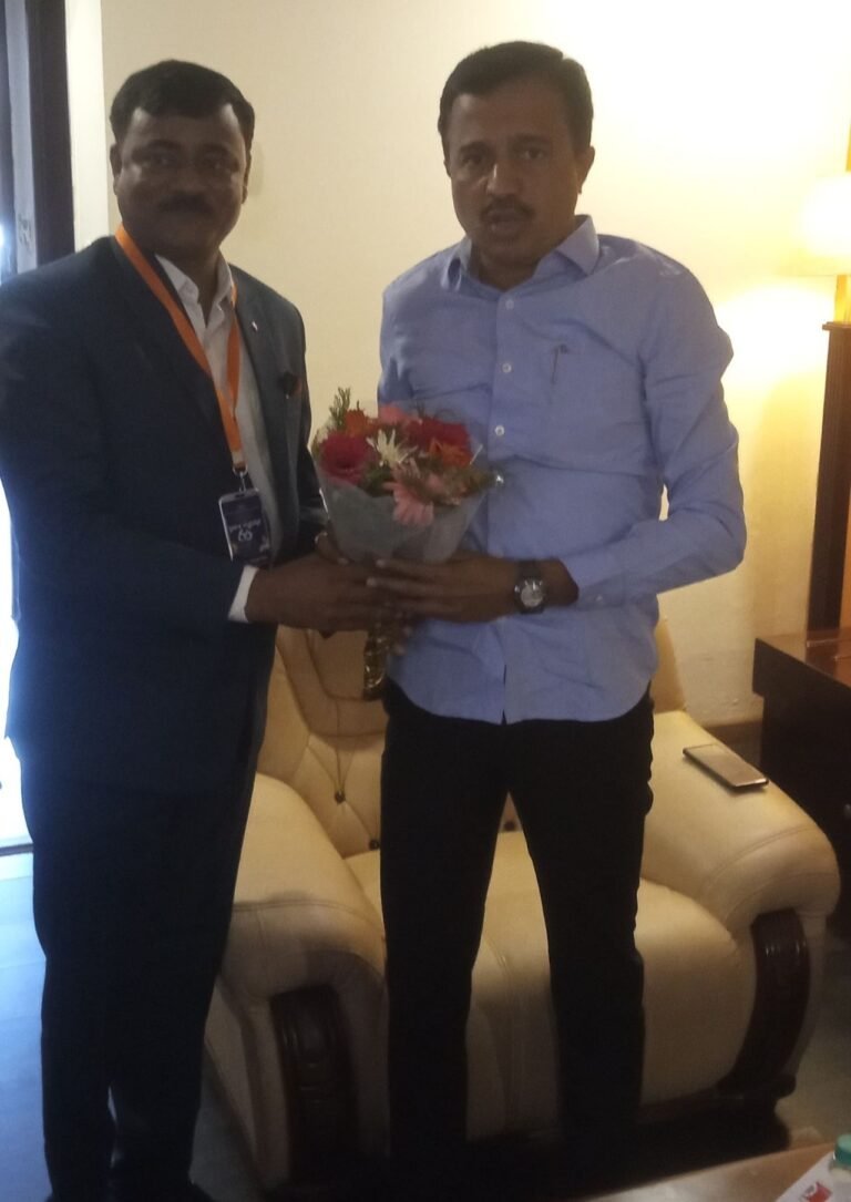 ಸಿ.ಎಸ್. ಷಡಕ್ಷರಿ ಅವರನ್ನು ಭೇಟಿಯಾದ ಡಾ. ಬಸವರಾಜ ಬಳ್ಳಾರಿ