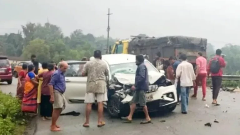 ಕಾರಿಗೆ ಡಿಕ್ಕಿ ಹೊಡೆದ ಲಾರಿ: ಓರ್ವ ಸಾವು.. ಮತ್ತೋರ್ವ ಗಂಭೀರ!