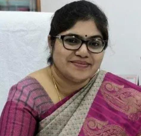 ಹಿರಿಯ ಕಲಾವಿದರ ಮೇಲೆ ಹಲ್ಲೆ, ಜಾತಿ ನಿಂದನೆ: IAS ಅಧಿಕಾರಿ ಬಂಧನಕ್ಕೆ ಆಗ್ರಹ!