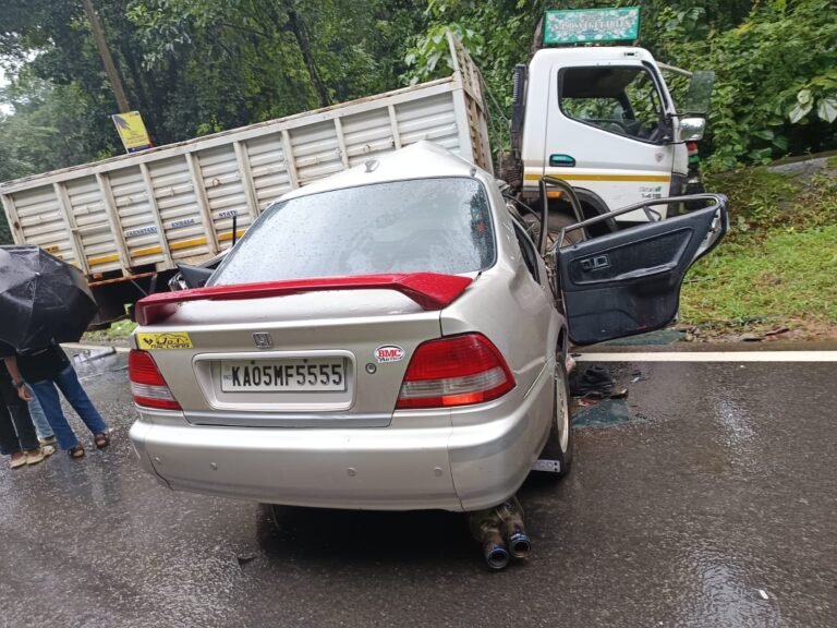 Lorry – Car Accident: ಕಾರು-ಲಾರಿ ಮುಖಾಮುಖಿ ಡಿಕ್ಕಿ: ನಾಲ್ವರು ದುರ್ಮರಣ