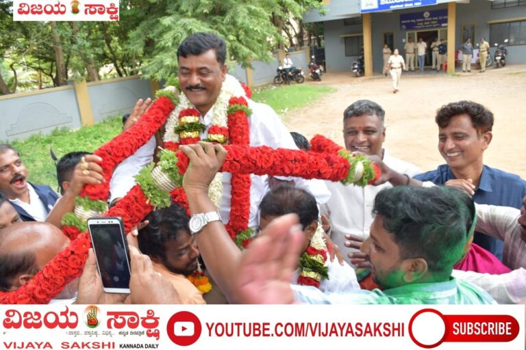 ಬಸವರಾಜ ಸರಕಾರಿ ನೌಕರರ `ರಾಜ’