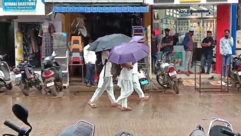 ಕರ್ನಾಟಕದ ಈ ಜಿಲ್ಲೆಗಳಿಗೆ ರೆಡ್ ಅಲರ್ಟ್​, ಉತ್ತರ, ದಕ್ಷಿಣ ಒಳನಾಡಿನಲ್ಲೂ ಭಾರಿ ಮಳೆ!