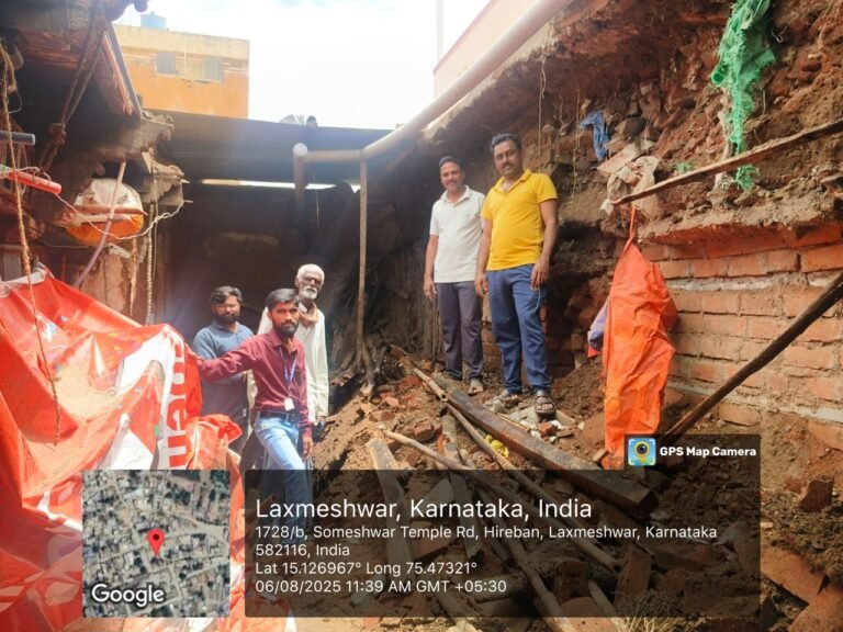 ಮಳೆಯಿಂದ ಅವಾಂತರ: ಮನೆಗಳಿಗೆ ಹಾನಿ