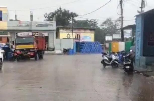 ಧಾರಾಕಾರ ಮಳೆ: ಬೀದರ್ ನಲ್ಲಿ ಜನಜೀವನ ಸಂಪೂರ್ಣ ಅಸ್ತವ್ಯಸ್ತ