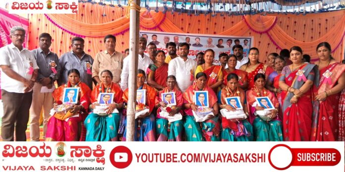 page-1__lxr-chandru_lamani-puwra_karmik (1)