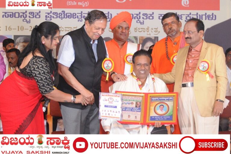 ಸಾಹಿತಿ ಡಾ. ರಾಜೇಂದ್ರ ಗಡಾದರಿಗೆ ವಿಶ್ವೇಶ್ವರಯ್ಯ ಅಂತರಾಷ್ಟ್ರೀಯ ಪ್ರಶಸ್ತಿ ಪ್ರದಾನ ಸಾಹಿತಿ ಡಾ. ರಾಜೇಂದ್ರ ಗಡಾದರಿಗೆ ವಿಶ್ವೇಶ್ವರಯ್ಯ ಅಂತರಾಷ್ಟ್ರೀಯ ಪ್ರಶಸ್ತಿ ಪ್ರದಾನ