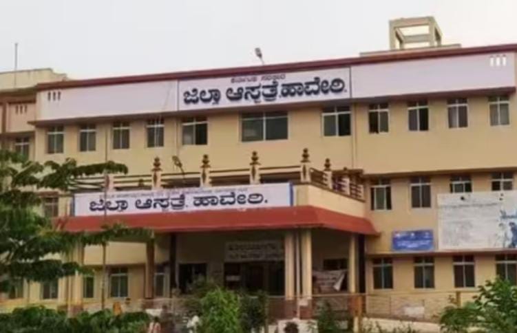 ಹಾವೇರಿ ಜಿಲ್ಲಾಸ್ಪತ್ರೆಯ ಸಿಬ್ಬಂದಿ ನಿರ್ಲಕ್ಷ್ಯಕ್ಕೆ ನವಾಜಾತ ಶಿಶು ಸಾವು; ವೈದ್ಯರು, ನರ್ಸ್ ಮೇಲೆ ಗಂಭೀರ ಆರೋಪ!