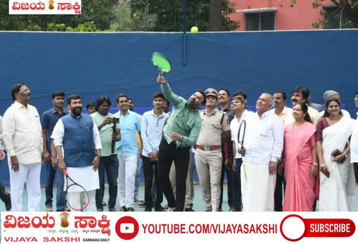 page-1__2nd_LEAD-_dwd-_santosh_lad (1)