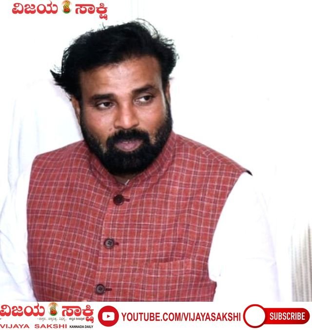 ಶಿವಾಜಿ ಜಯಂತಿ ಮೆರವಣಿಗೆಯ ಮೇಲೆ ಕಲ್ಲು ತೂರಾಟ: NIA ತನಿಖೆಗೆ ಶ್ರೀರಾಮುಲು ಮನವಿ