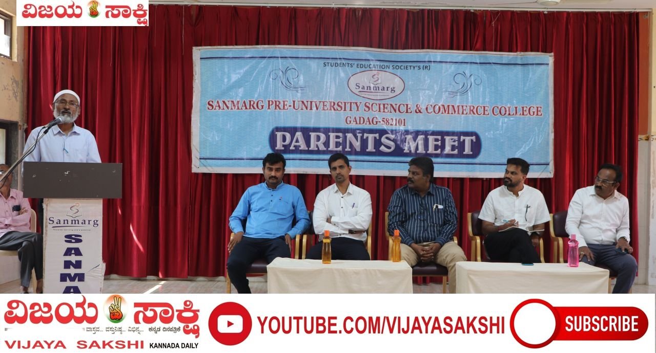 ವಿದ್ಯಾರ್ಥಿಗಳಲ್ಲಿ ವಿದ್ಯೆಯೊಂದಿಗೆ ವಿನಯವೂ ಇರಲಿ: ಪ್ರೊ. ಪುನೀತ ದೇಶಪಾಂಡೆ