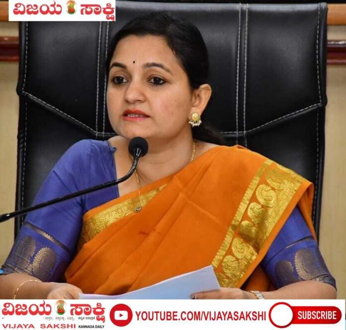 page-4__LEAD-dwd-DC (1)