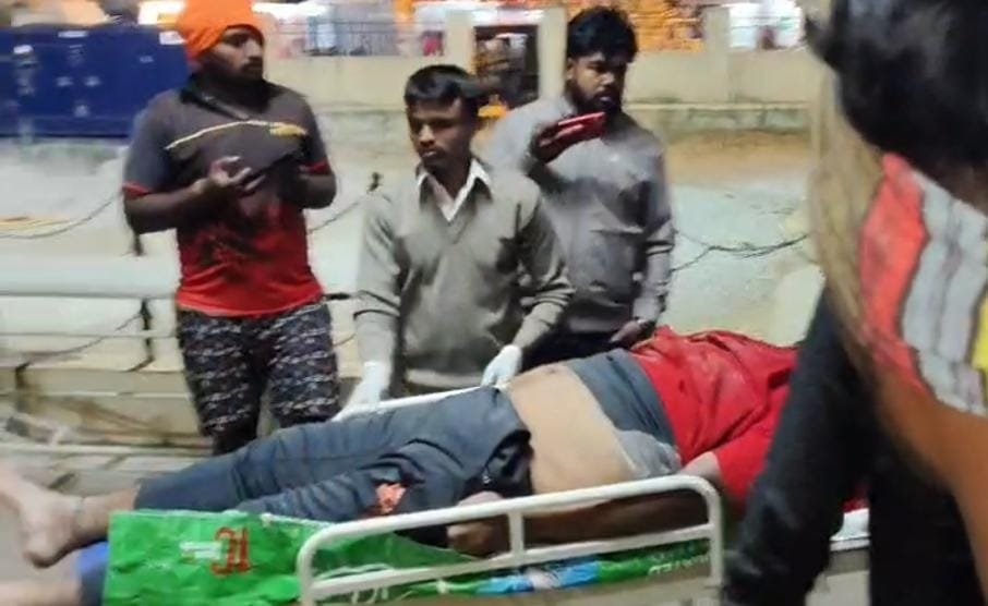 ಮಂಡ್ಯ: ಬೈಕ್’ಗೆ ಅಪರಿಚಿತ ವಾಹನ ಡಿಕ್ಕಿ – ಸವಾರ ಸ್ಥಳದಲ್ಲೇ ಸಾವು