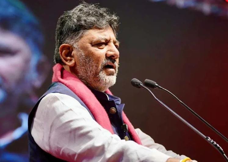 ಬ್ಲಾಕ್ಮೇಲ್ ತಂತ್ರಗಳಿಗೆ ಹೆದರುವವನಲ್ಲ ಹುಷಾರ್; ಅಪಾರ್ಟ್ಮೆಂಟ್ ನಿವಾಸಿ ಬರೆದ ಪತ್ರಕ್ಕೆ ಡಿಕೆಶಿ ಎಚ್ಚರಿಕೆ!