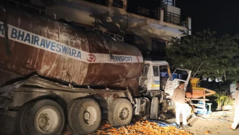 ಬೊಲೆರೋ-ಬಲ್ಕರ್ ನಡುವೆ ಭೀಕರ ಅಪಘಾತ: ಇಬ್ಬರು ಸಾವು