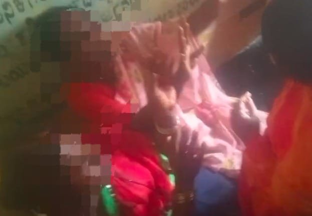 ಮಕ್ಕಳ ಕಳ್ಳರು ಎಂಬ ಶಂಕೆ: ಮಹಿಳೆಯರಿಗೆ ಗ್ರಾಮಸ್ಥರಿಂದ ಹಿಗ್ಗಾಮುಗ್ಗಾ ಥಳಿತ