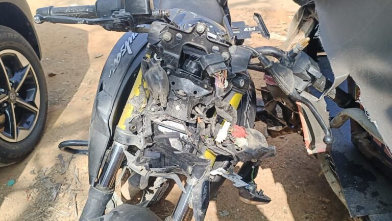 ದೊಡ್ಡಬಳ್ಳಾಪುರದಲ್ಲಿ ಭೀಕರ ಅಪಘಾತ: ಬೈಕ್ ಸವಾರರಿಬ್ಬರು ಸ್ಥಳದಲ್ಲೇ ಸಾವು