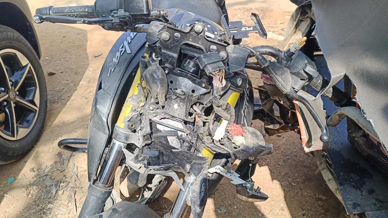 ದೊಡ್ಡಬಳ್ಳಾಪುರದಲ್ಲಿ ಭೀಕರ ಅಪಘಾತ: ಬೈಕ್ ಸವಾರರಿಬ್ಬರು ಸ್ಥಳದಲ್ಲೇ ಸಾವು