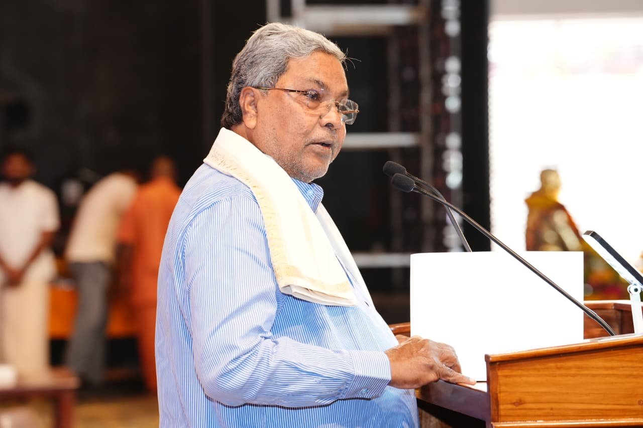 ನೈತಿಕತೆ ಇಲ್ಲದ ಅಹಂಕಾರದ ಭಾಷೆಯಲ್ಲಿ ಕೋಮುವಾದ ಮಾತಾಡುವ ಬಗ್ಗೆ ನಾರಾಯಣಗುರುಗಳು ಎಚ್ಚರಿಸಿದ್ದರು: ಸಿಎಂ ಸಿದ್ದರಾಮಯ್ಯ