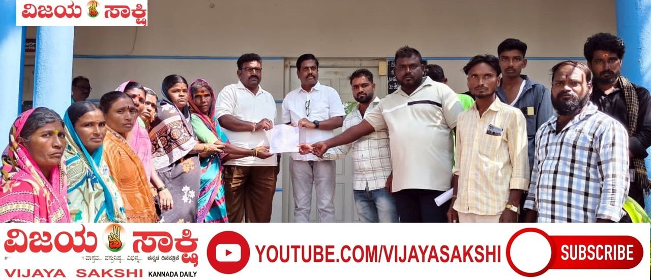 ಪೌರ ಕಾರ್ಮಿಕರಿಂದ ಮುಖ್ಯಾಧಿಕಾರಿಗೆ ಮನವಿ