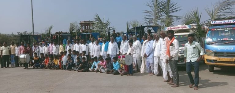 ಕೊಪ್ಪಳದಲ್ಲಿ ಜಾತ್ರಾ ಸಂಭ್ರಮ: ಟನಕನಕಲ್ ಗ್ರಾಮಸ್ಥರಿಂದ ಅನ್ನಸೇವೆ