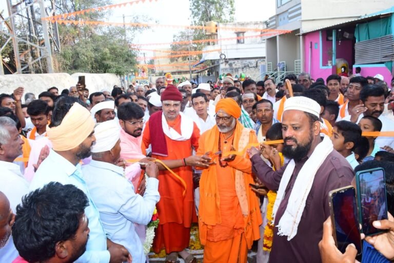 ಬಳಗಾನೂರಿನ ಶರಣ ಬಳಗದವರು ಆತ್ಮದಲ್ಲಿ ಭಕ್ತಿಯನ್ನು ಬೆಳೆಸಿದ್ದಾರೆ: ಶ್ರೀ ಶಿವಶಾಂತವೀರ ಶರಣರು