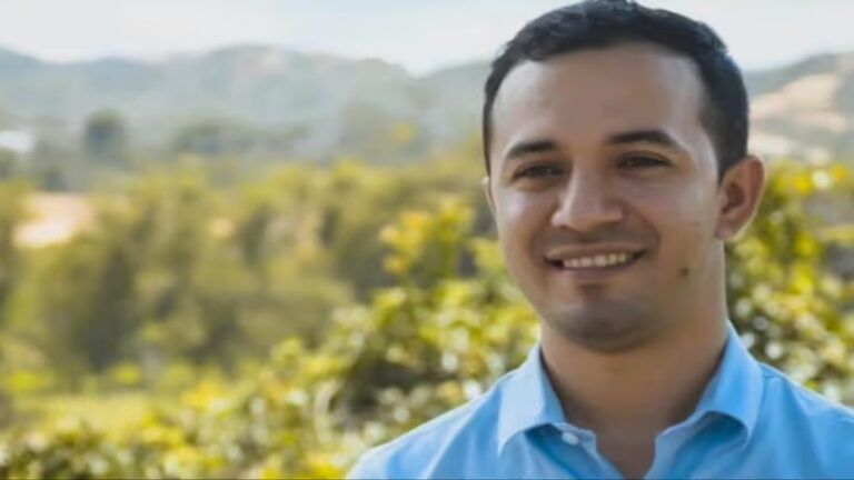 ಕೊಲಂಬಿಯಾ–ವೆನೆಜುವೆಲಾ ಗಡಿ ಬಳಿ ಭೀಕರ ವಿಮಾನ ಪತನ: ಸಂಸದ ಸೇರಿ 15 ಮಂದಿ ದುರ್ಮರಣ