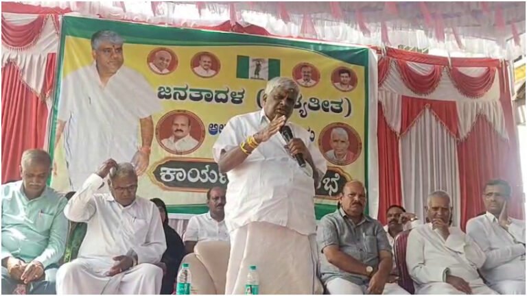 ತಂದೆ ಮಾತು ಮೀರಿ ಎಲ್ಲೋ ಇದ್ದ ಈ ಕೊಚ್ಚೆಗೆ ಸೀಟ್ ಕೊಟ್ಟೆ: ಶಾಸಕ ಶಿವಲಿಂಗೇಗೌಡ ವಿರುದ್ಧ ಹೆಚ್‌ಡಿ ರೇವಣ್ಣ ಗರಂ