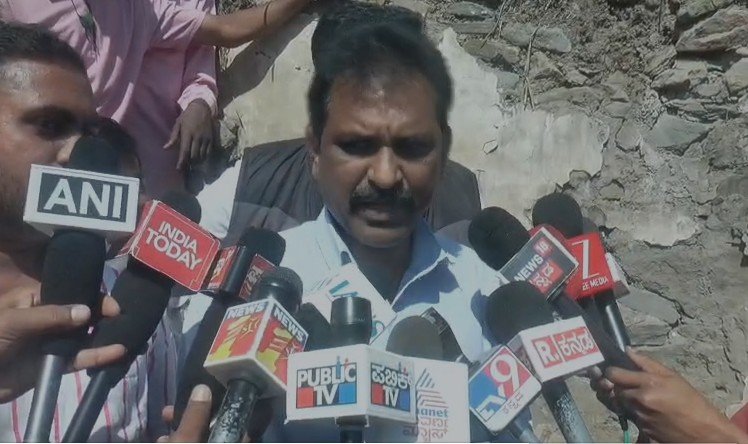 ಲಕ್ಕುಂಡಿಯಲ್ಲಿ ಸಿಕ್ಕಿದ್ದು ನಿಧಿ; ಅದು ಸರಕಾರದ ಸೊತ್ತು; ಹಂಪಿ ಪುರಾತತ್ವ ಇಲಾಖೆಯ ಅಧಿಕಾರಿ ಸ್ಪಷ್ಟನೆ