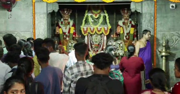 ಕಾನೂನು ನೆಪದಲ್ಲಿ ಸಂಪ್ರದಾಯಕ್ಕೆ ತಡೆ? ಕಂಕನಾಡಿ ಗರೋಡಿ ಕೋಳಿ ಅಂಕ ನಿರ್ಬಂಧಕ್ಕೆ ಭಕ್ತರ ಆಕ್ರೋಶ