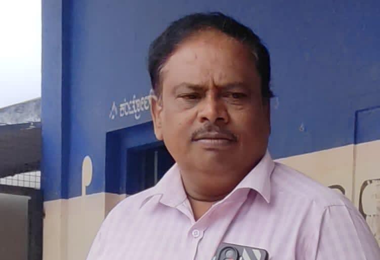 ಶಿಕಾರಿಪುರದ ಶಾಲೆಯಲ್ಲಿ ಶಿಕ್ಷಕ ಆತ್ಮಹತ್ಯೆ; ಆತಂಕಗೊಂಡ ಸ್ಟೂಡೆಂಟ್ಸ್!