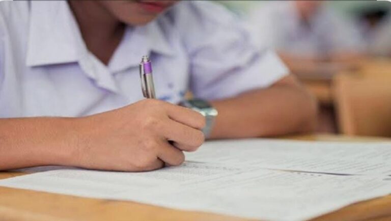 SSLC ಪ್ರಶ್ನೆಪತ್ರಿಕೆ ಲೀಕ್ ಬೆನ್ನಲ್ಲೇ ಎಚ್ಚೆತ್ತ ಶಿಕ್ಷಣ ಇಲಾಖೆ; ಪೂರ್ವಸಿದ್ಧತಾ ಪರೀಕ್ಷೆಯಲ್ಲಿ ಮಹತ್ವದ ಬದಲಾವಣೆ!