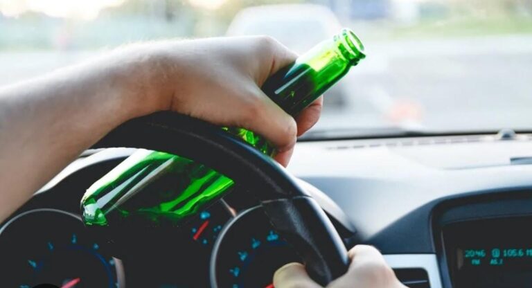 ಕುಡಿದು ವಾಹನ ಚಾಲನೆ: ಬೆಂಗಳೂರಿನಲ್ಲಿ 11,500 ಡಿಎಲ್ ರದ್ದು, ಶಾಲಾ ಬಸ್ ಚಾಲಕರ ಮೇಲೂ ಕಠಿಣ ಕ್ರಮ!