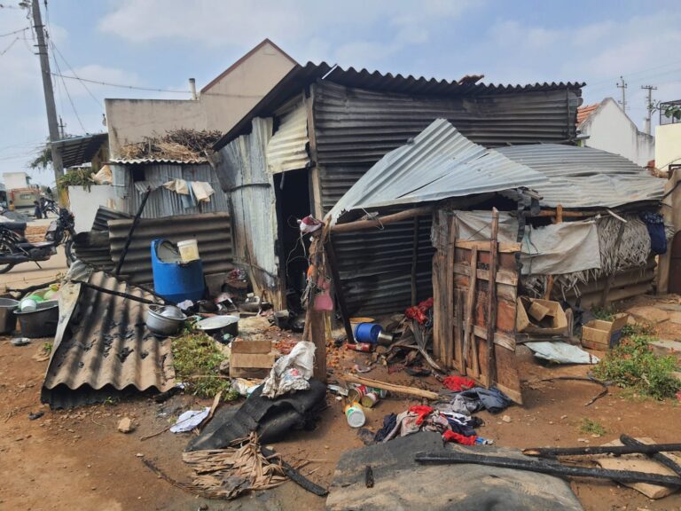 ಚಾಮರಾಜನಗರ: ಫಾಸ್ಟ್ ಫುಡ್ ಅಂಗಡಿಗೆ ಆಕಸ್ಮಿಕ ಬೆಂಕಿ; ಮಾಲೀಕನಿಗೆ ಗಂಭೀರ ಗಾಯ