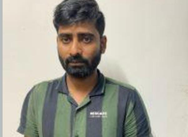 ನೆಲಮಂಗಲ ಬಳಿ ಚಾಕು, ಮಾರಕಾಸ್ತ್ರಗಳಿಂದ ರೌಡಿಶೀಟರ್‌ ಬರ್ಬರ ಹತ್ಯೆ!