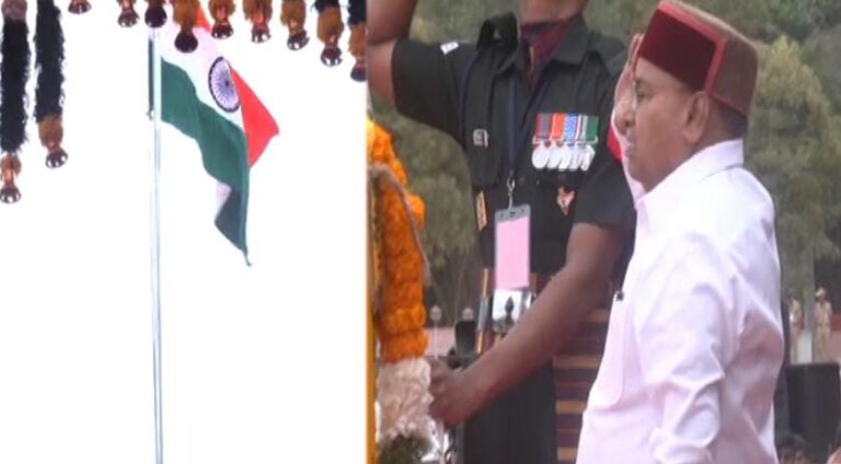 ಬೆಂಗಳೂರು| 77ನೇ ಗಣರಾಜ್ಯೋತ್ಸವ ಸಂಭ್ರಮ: ಮಾಣೆಕ್‌ ಷಾ ಪರೇಡ್ ಮೈದಾನದಲ್ಲಿ ರಾಜ್ಯಪಾಲರಿಂದ ಧ್ವಜಾರೋಹಣ!