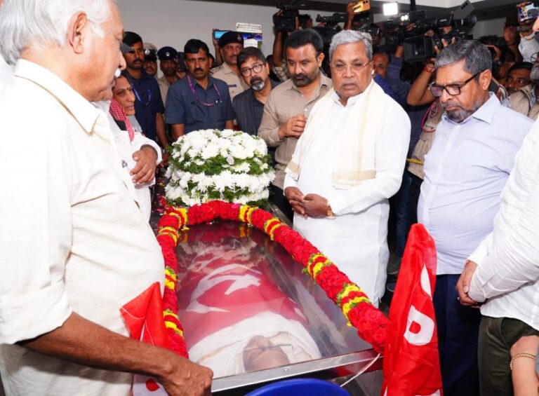 ಕಾರ್ಮಿಕ ಹೋರಾಟದಲ್ಲಿ ಅಂತಿಮ ಉಸಿರಿನವರೆಗೂ ಸಕ್ರಿಯರಾಗಿದ್ದರು: ಅನಂತ ಸುಬ್ಬರಾವ್ʼಗೆ ಸಿಎಂ ಸಿದ್ದರಾಮಯ್ಯ ನಮನ