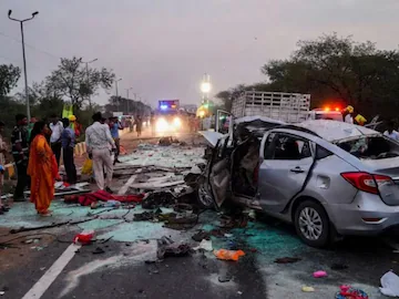 ಭೀಕರ ರಸ್ತೆ ಅಪಘಾತಕ್ಕೆ ಒಂದೇ ಕುಟುಂಬದ ಏಳು ಮಹಿಳೆಯರು ಬಲಿ: ಇಡೀ ಗ್ರಾಮದಲ್ಲಿ ಶೋಕ