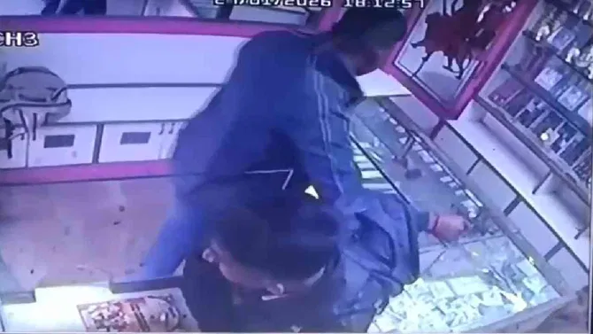 ವಿಜಯಪುರದ ಬಳಿಕ ಬೆಂಗಳೂರಿನಲ್ಲಿ ಮತ್ತೊಂದು ಜ್ಯುವೆಲ್ಲರಿ ಶಾಪ್ ಲೂಟಿ!