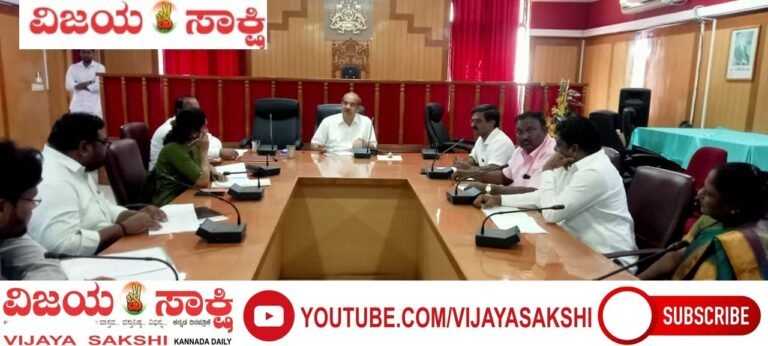 ಅಧಿಕಾರಿಗಳು ಹೊಣೆಗಾರಿಕೆಯಿಂದ ಕಾರ್ಯ ನಿರ್ವಹಿಸಿ: ಡಿಸಿ ಸಿ.ಎನ್. ಶ್ರೀಧರ