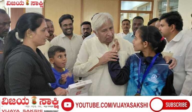 ಏರ್ ರೈಫಲ್ ಶೂಟಿಂಗ್‌ನಲ್ಲಿ ರಾಷ್ಟ್ರಮಟ್ಟಕ್ಕೆ ಆಯ್ಕೆ: ಸಾಕ್ಷಿ ಬಾಗಡೆಗೆ ಎಚ್.ಕೆ. ಪಾಟೀಲ ಅಭಿನಂದನೆ